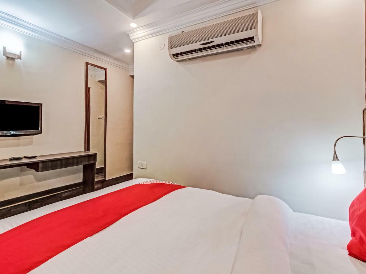 Oyo 24171 Hotel Meridian 贾姆谢德布尔 外观 照片