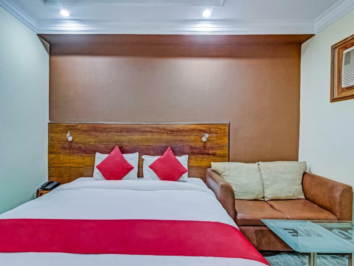 Oyo 24171 Hotel Meridian 贾姆谢德布尔 外观 照片