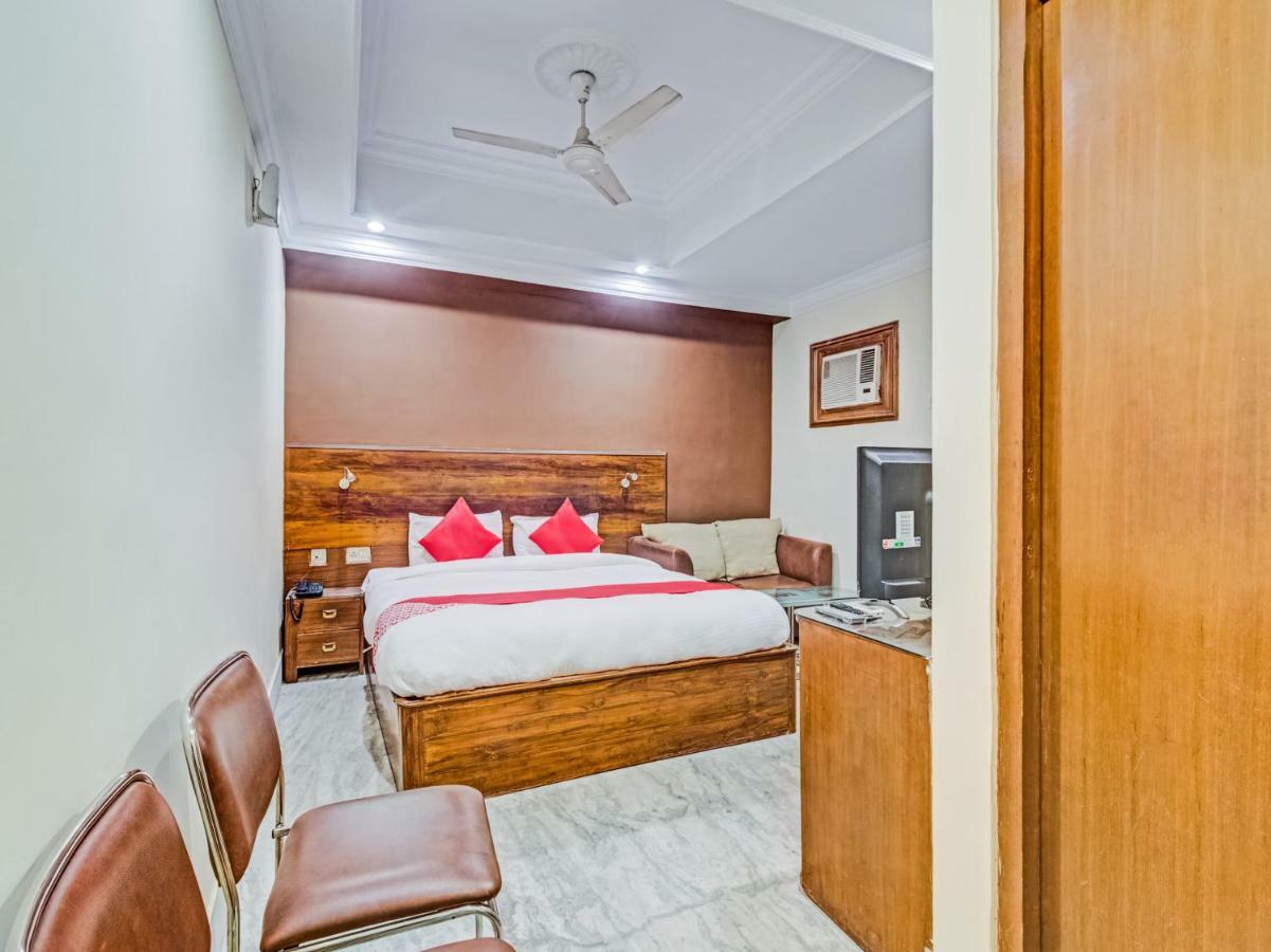 Oyo 24171 Hotel Meridian 贾姆谢德布尔 外观 照片