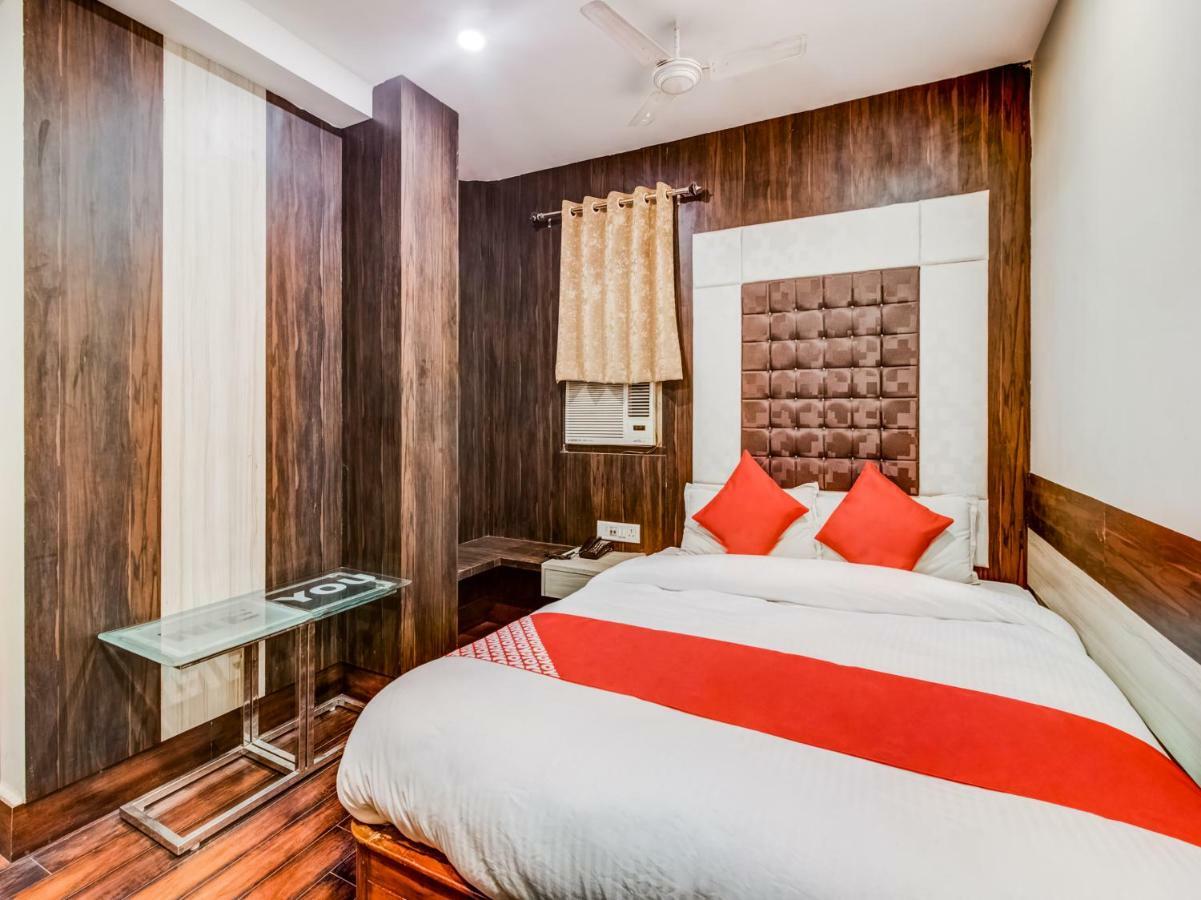 Oyo 24171 Hotel Meridian 贾姆谢德布尔 外观 照片