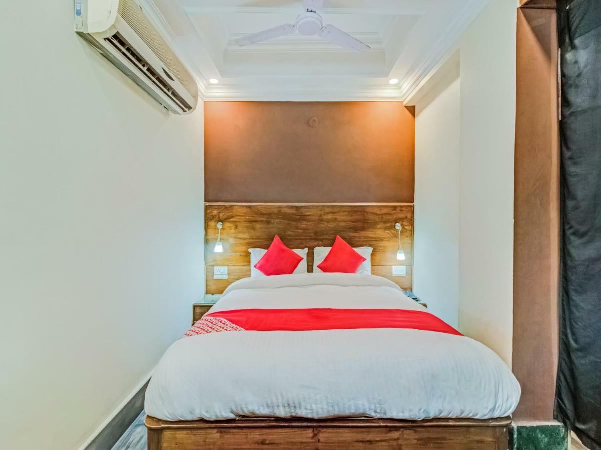 Oyo 24171 Hotel Meridian 贾姆谢德布尔 外观 照片