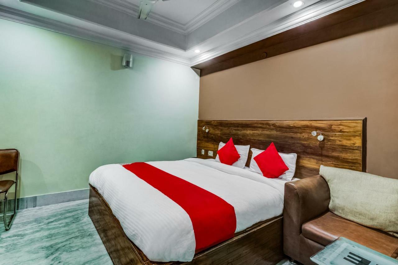 Oyo 24171 Hotel Meridian 贾姆谢德布尔 外观 照片